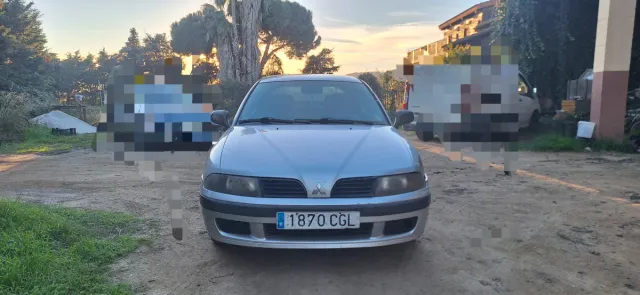 Mitsubishi Carisma 2003