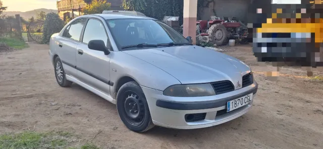Mitsubishi Carisma 2003