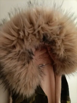 Chaleco calentito militar con peluche rosa interio