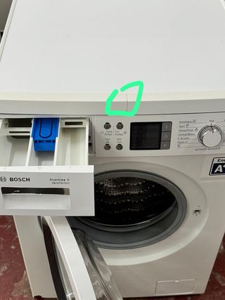 LAVADORA DE CARGA FRONTAL MARCA BOSCH DE 8 KILOS