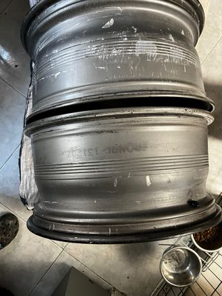 Llantas 19 medida 5x20 + 2 Neumáticos 70%