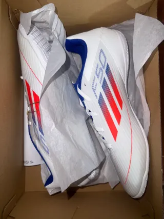 Zapatillas Adidas Futbol Blancas Rojas y Azules