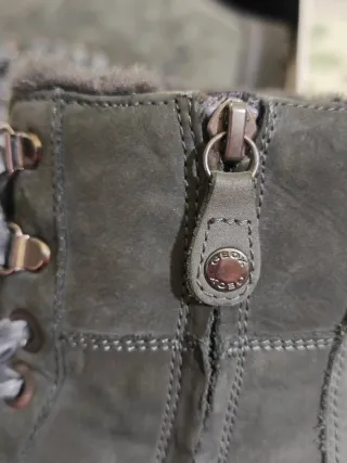 Tronchetti Geox scamosciati grigi