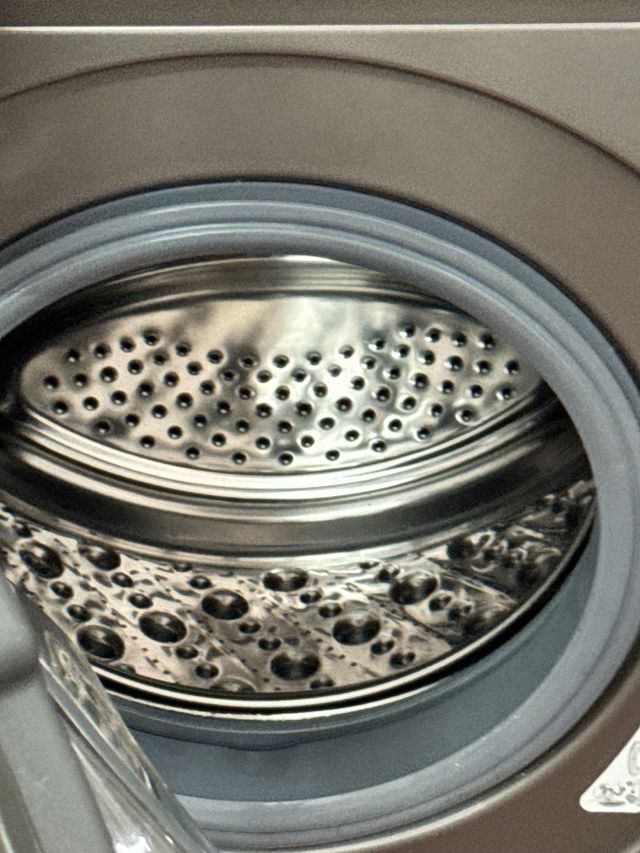 LAVADORA DE CARGA FRONTAL MARCA HISENSE INOX 8 K