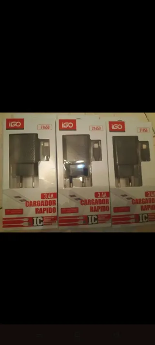 El negro es de Iphone y los demás de tipo C