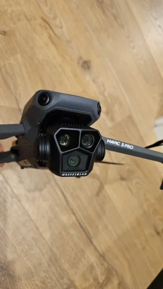 Dron DJI Mavic 3 PRO