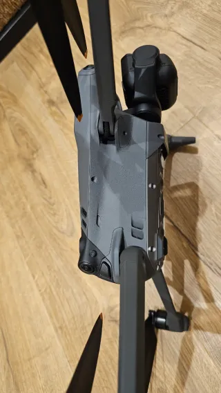 Dron DJI Mavic 3 PRO