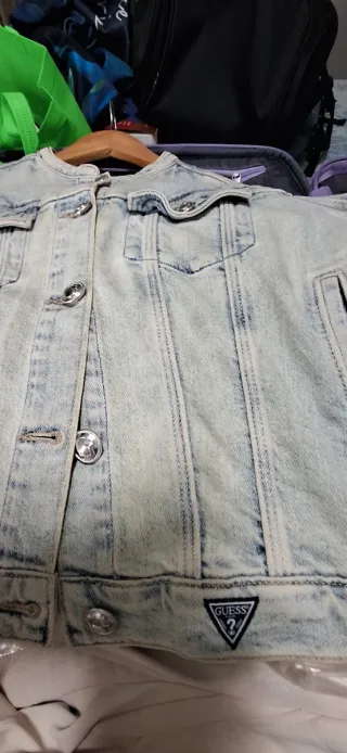 Cazadora vaquera Guess