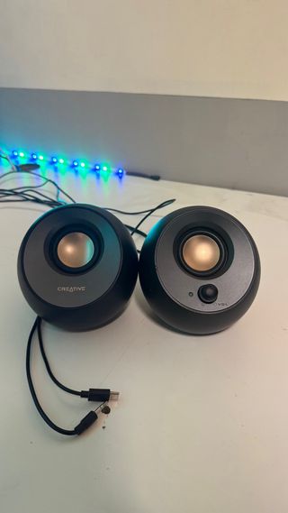 Altoparlanti Creative Neri e Dorati