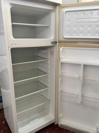 FRIGORÍFICO DE DOS PUERTAS MARCA CANDY NO FROST