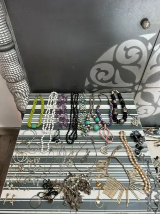 Grande lote de joyas variadas