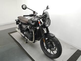 TRIUMPH STREET TWIN 2017 36071 kms.