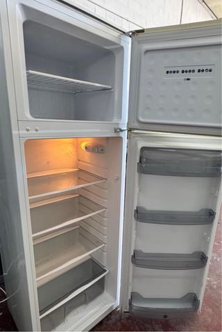 FRIGORÍFICO DE DOS PUERTAS MARCA IGNIS NO FROST