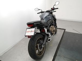 HONDA CB 650 R 2023 22913 kms.