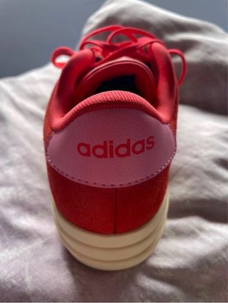 Adidas VL Court Bold Rojas Talla 41 1/3 Nuevas