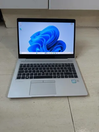 Ordenador portátil HP Eletibook i5 8 GENERACIÓN