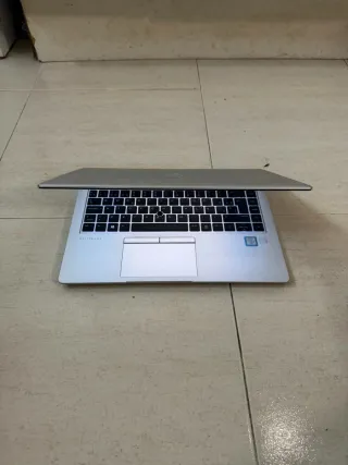 Ordenador portátil HP Eletibook i5 8 GENERACIÓN