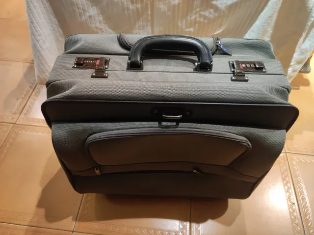 Valigia BOSS con ruote