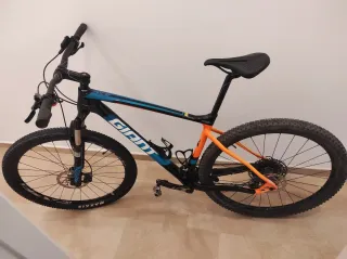 Bicicleta Giant XTC Advanced 2 Carbono