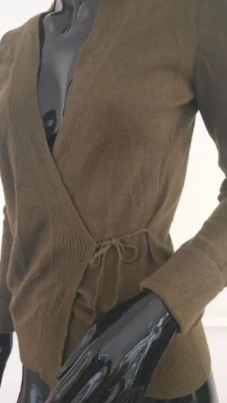 Cárdigan verde caqui Massimo Dutti