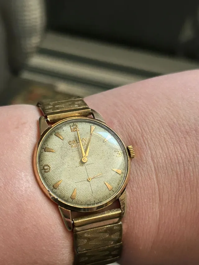 Reloj suizo vintage Cauny Prima bañado de oro