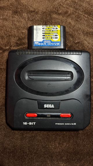 Consola Sega Mega Drive II Nera + Gioco