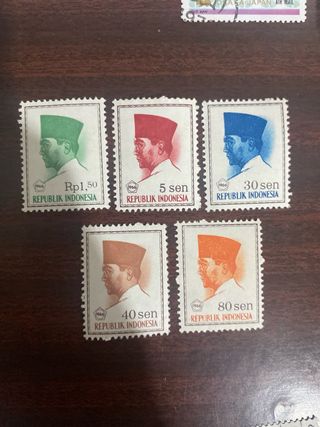 Lote 5 Sellos República Indonesia 1966