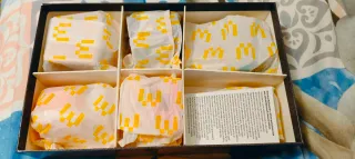 Scatola Minecraft con Creeper e Logo