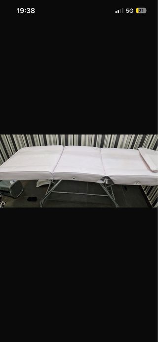 se vende camilla con muy poco uso