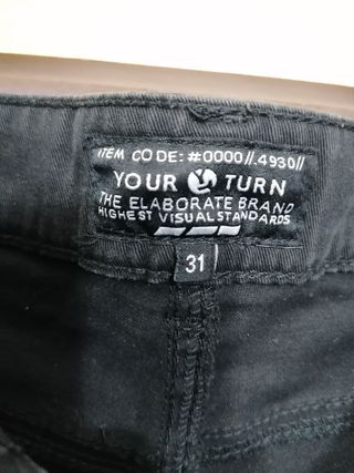 Pantalones negros Your Turn