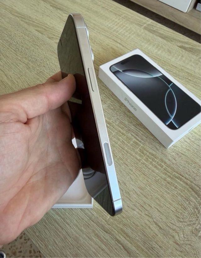 iPhone 16 Pro Max 256GB Nuevo | Factura y Garantía