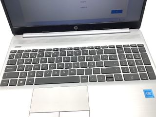 pc portatil hp 250 g9, intel celeron n4500, 8gb ram, 256gb ssd, grafica compartida