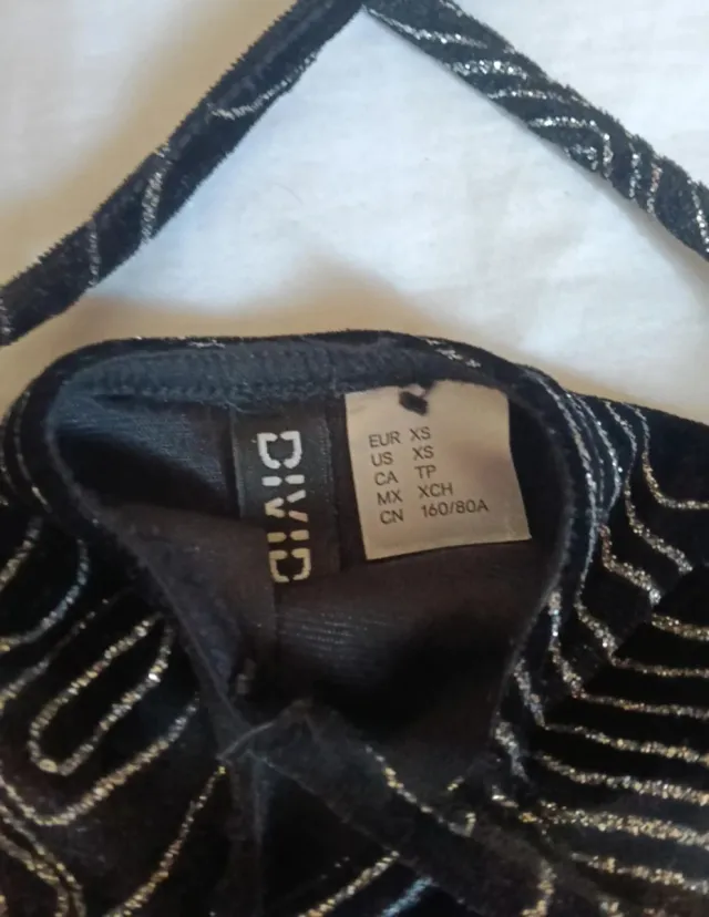 Vestido H&M Negro con Brillo Plateado