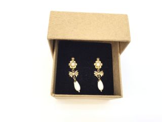 pendientes oro 18k con piedra con cuarzo