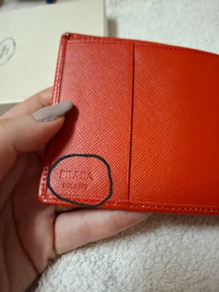 Portafoglio/porta assegni Prada rosso