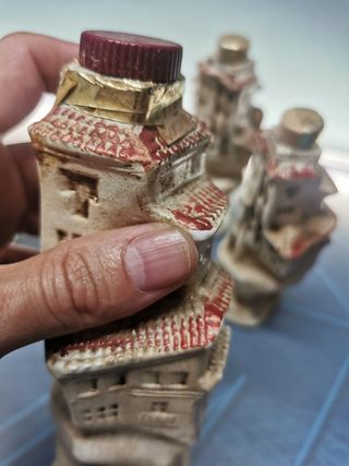 Confezione da 4 bottiglie di liquore CASAS COLGANTES (Cuenca)