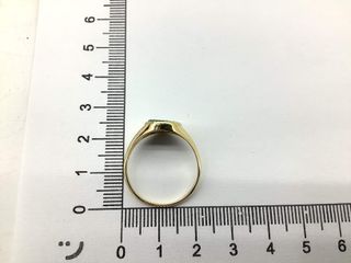 sello oro 18k con piedra con malaquita
