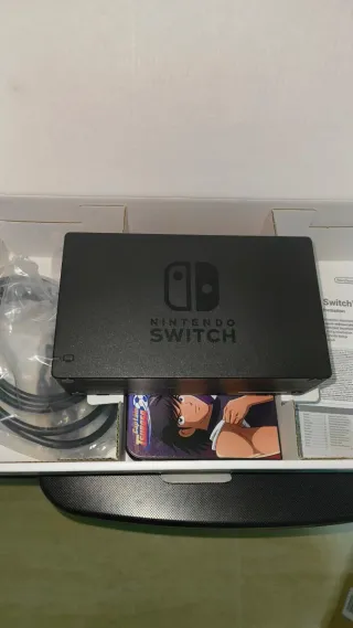 Nintendo Switch + Juegos y Accesorios