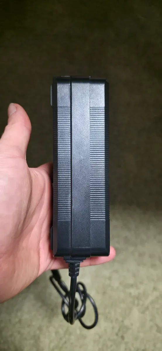 Cargador 42V 4A Li-ion - Carga rápida Xiaomi M365