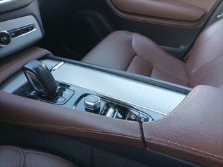 VOLVO XC90 2.0 B5 D BUSINESS PLUS 4WD AUTO 235 5P 7 Plazas