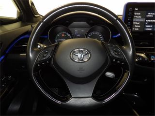 TOYOTA C-HR 2.0 180H Dynamic