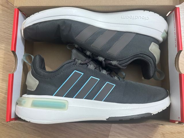 Zapatillas Adidas Grises y Azules