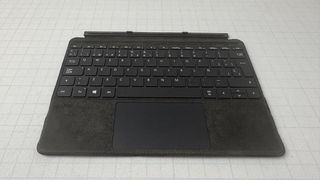 Microsoft Surface Go 2 Portátil + Teclado