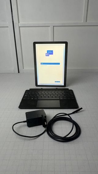 Microsoft Surface Go 2 Portátil + Teclado