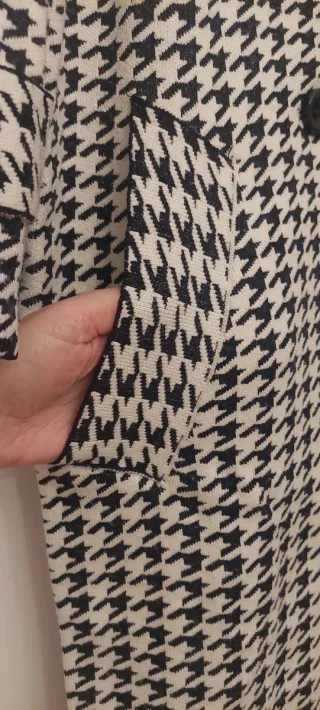 Abrigo Zara oversize talla M