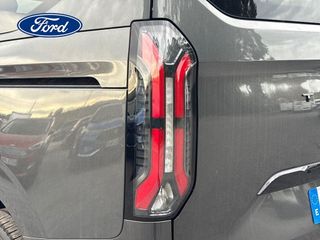 FORD Tourneo Custom Plug-in Híbrido Tourneo Custom 2.5 Duratec Titanium X 171kW