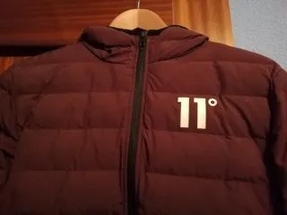 Chaqueta 11 Degrees granate talla S