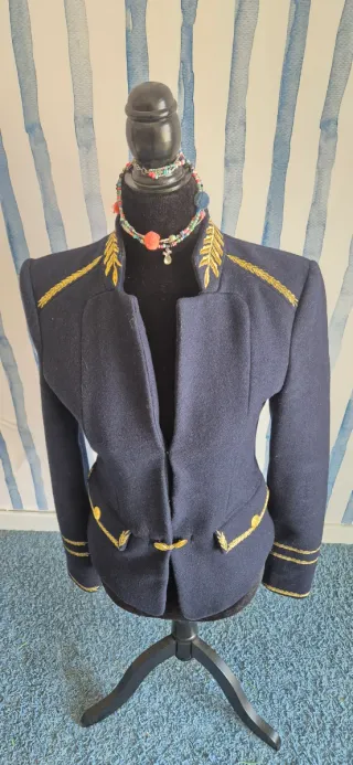 Chaqueta Zara Militar Bordados Dorados