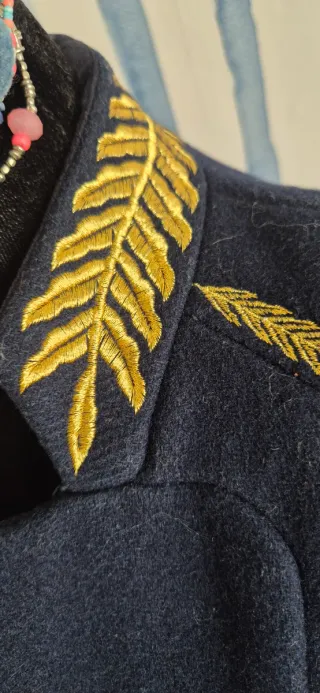 Chaqueta Zara Militar Bordados Dorados