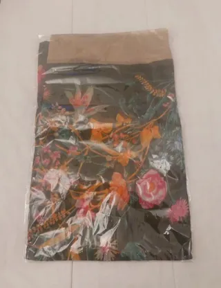 Fular de flores nuevo